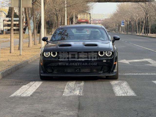 加版2022款 道奇挑战者6.2T SRT Hellcat Widebody宽体