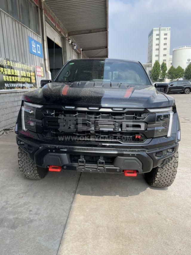 美规2025款 福特F150(猛禽) 5.2T 四门 Raptor猛禽 猛禽R包