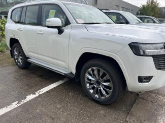 2025款 丰田酷路泽4000 4.0L GX-R 8气 20轮 真皮 保税区最大商家（定金开票/定金发车）平行进口车试点企业
