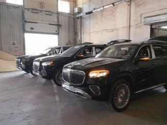 2025款 奔驰迈巴赫GLS600 保税区最大商家（定金开票/定金发车）平行进口车试点企业