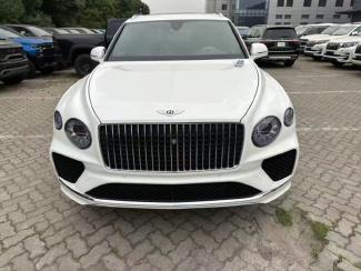 2023款 宾利添越4.0T 长轴 四座 保税区最大商家（定金开票/定金发车）平行进口车试点企业