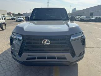 2025款 雷克萨斯GX550 6座 Executive 行政 保税区最大商家（定金开票/定金发车）平行进口车试点企业