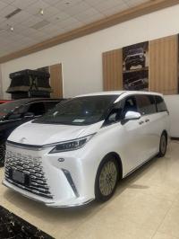 2024款雷克萨斯LM350h 2.5L 七座