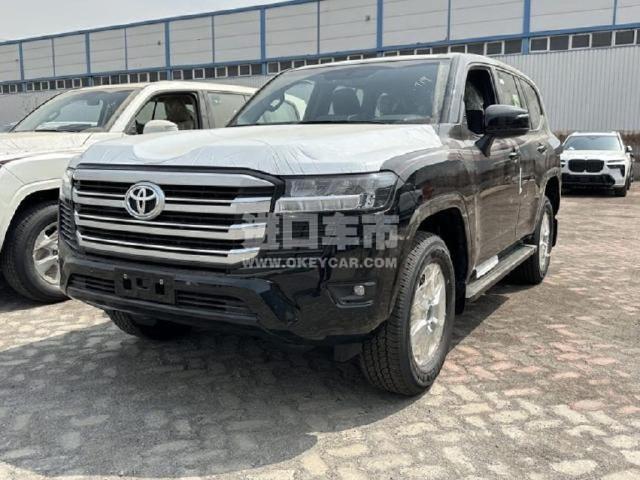 中东版2025款 酷路泽3300 3.3T 柴油 GX-R 18轮 丝绒