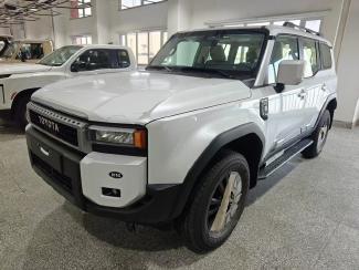 2024款 丰田霸道2800 2.8T 柴油 高配 真皮 报价太乱 价格电议 18822338001