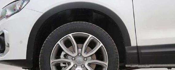 汽车轮胎上面的弧形护板叫什么